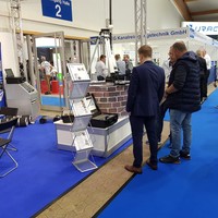 Großes Interesse galt auf der diejährigen RO-KA-TECH unserer Kanal-Zoom-Kamera STV-4 "Elektronischer Kanalspiegel" für die Schnellinspektion und Kanalbetriebskontrolle / Vorinspektion zur Bedarfsgerechten Kanalreinigung
